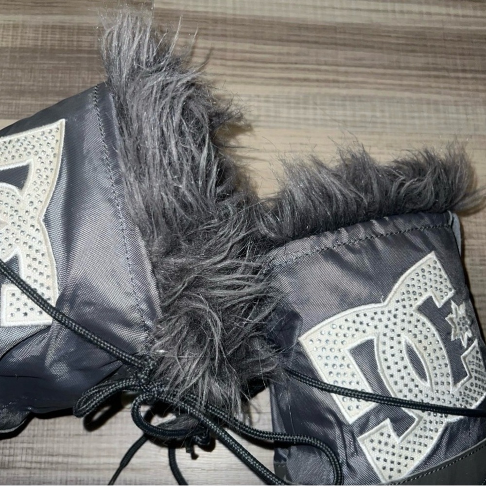 DC Women's Gray Winter Boots with Fur